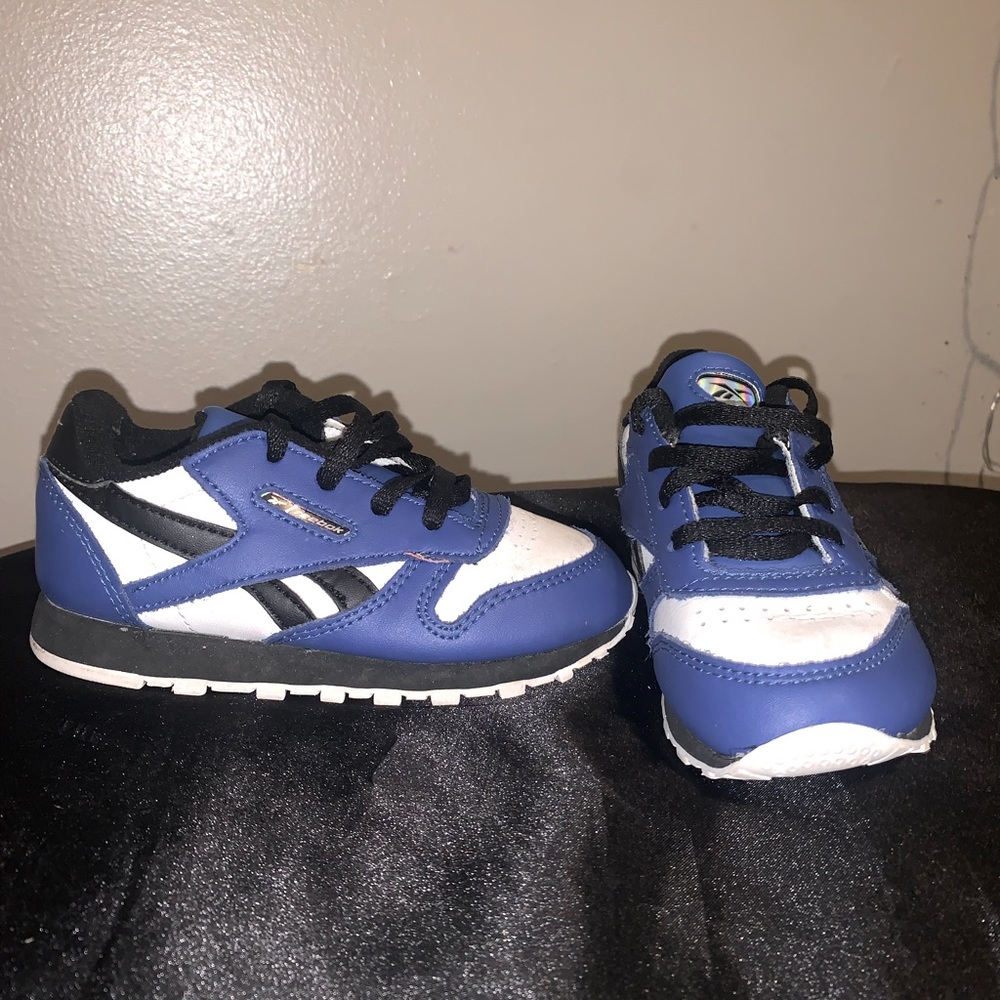 Size 8 kids reebok